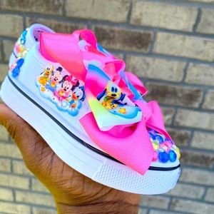 Minnie Mouse and Family shoes